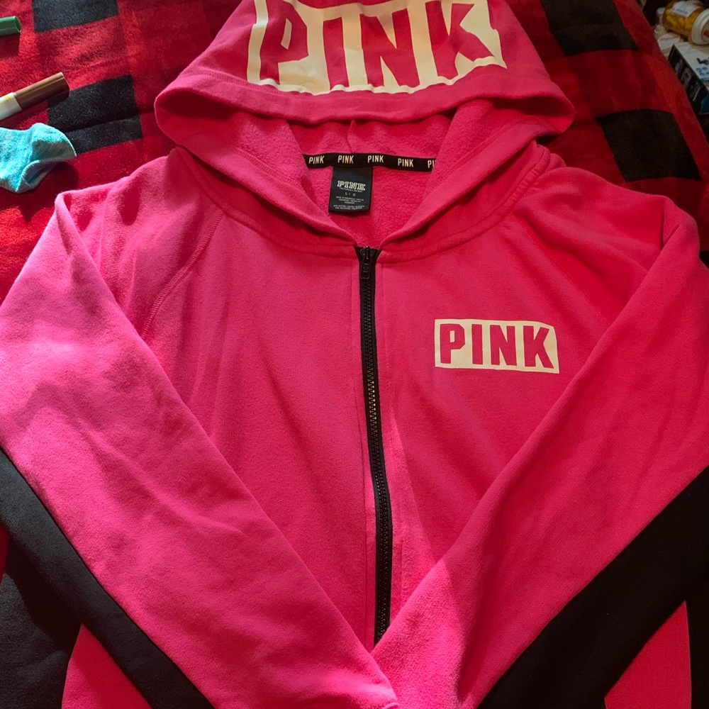 Victoria’s Secret pink